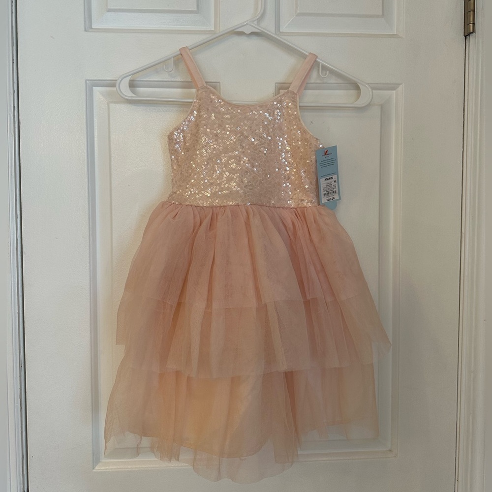 NWT Cat & Jack sequin and tutu light pink dress. Size: 4/5